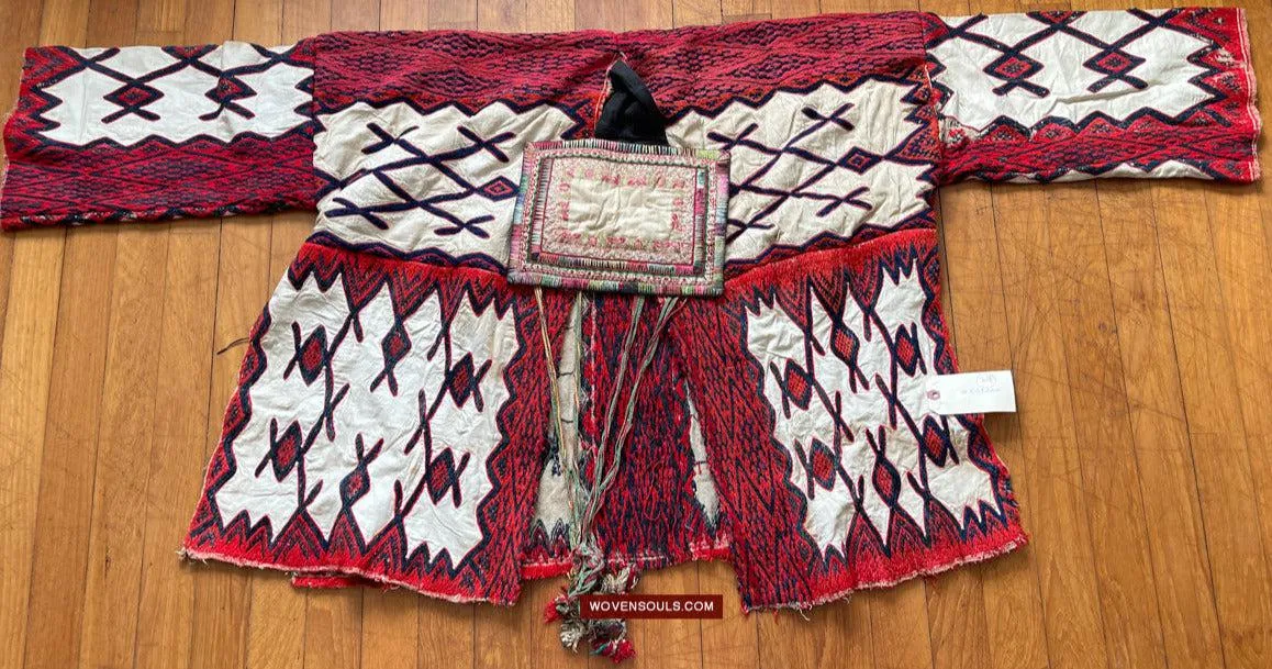 1752 Cape of the Miao People Weining, Ethnic Minority China