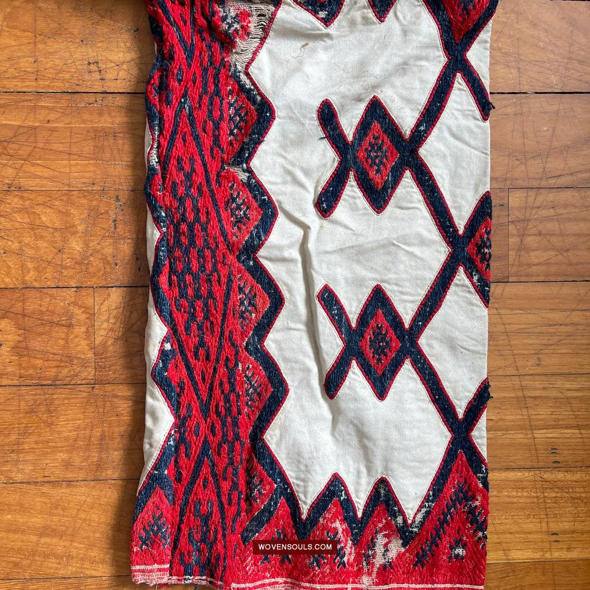 1752 Cape of the Miao People Weining, Ethnic Minority China