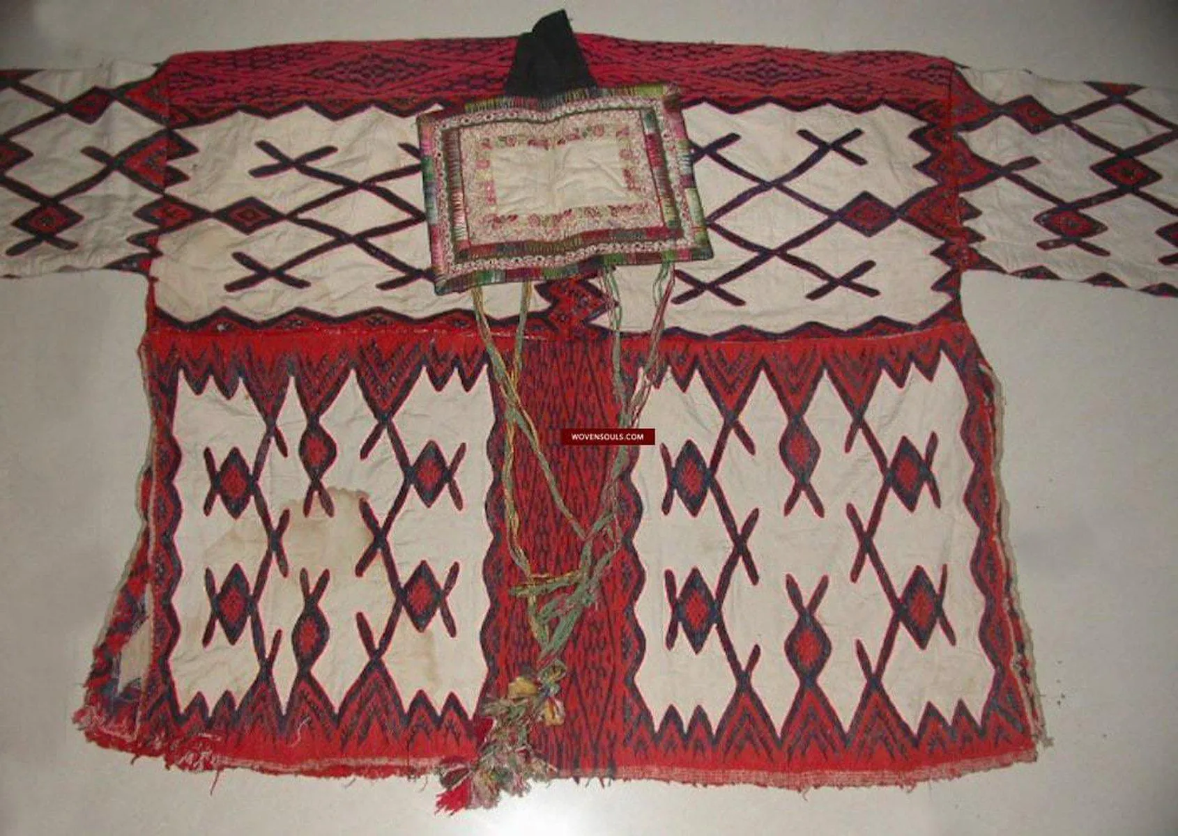 1752 Cape of the Miao People Weining, Ethnic Minority China