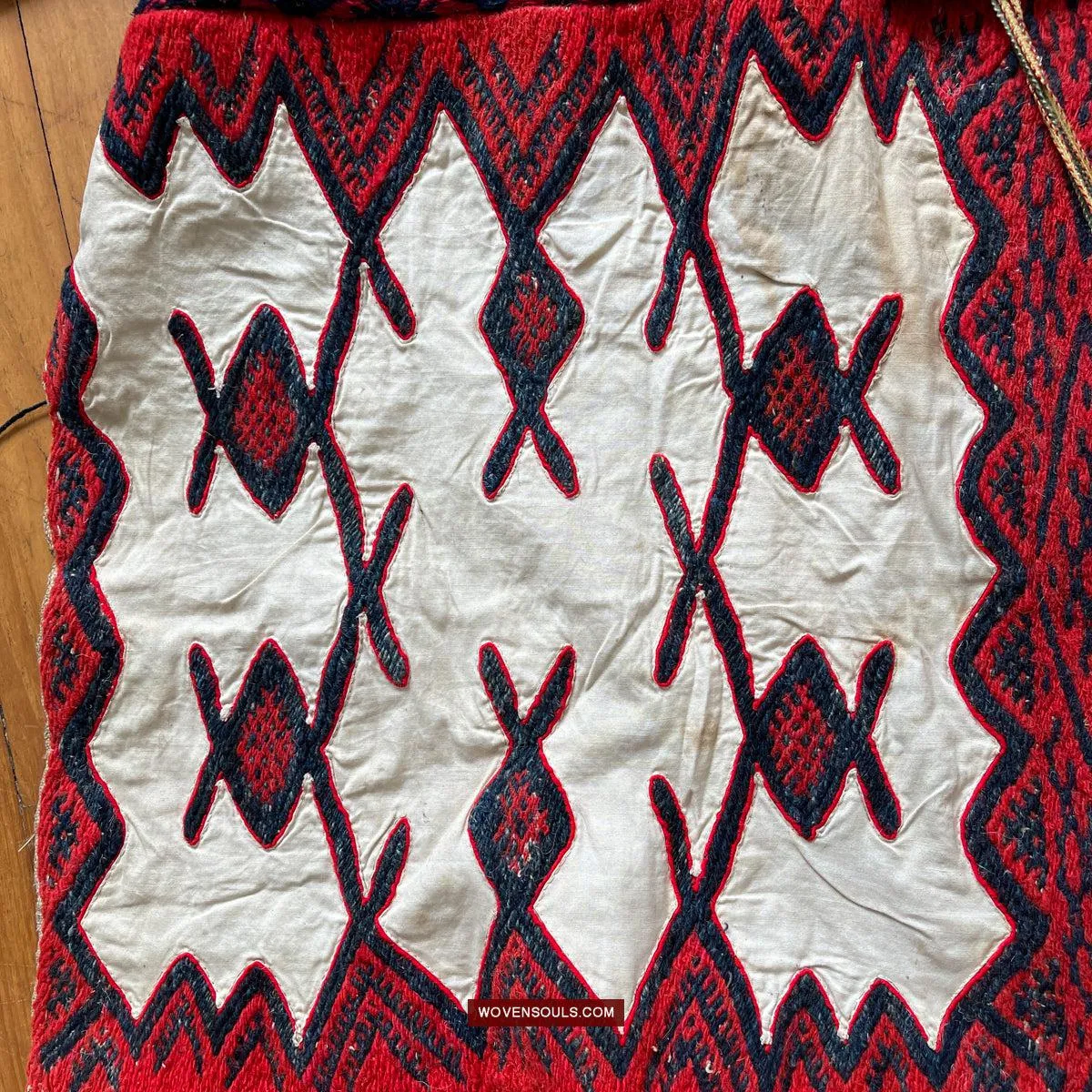 1752 Cape of the Miao People Weining, Ethnic Minority China