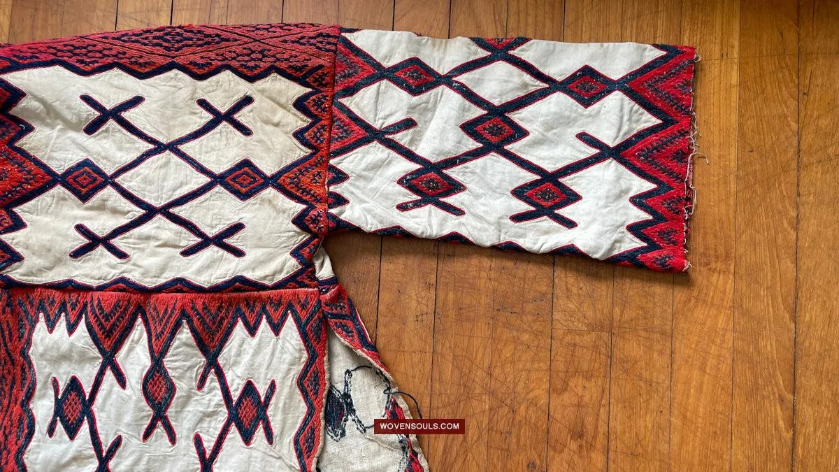 1752 Cape of the Miao People Weining, Ethnic Minority China