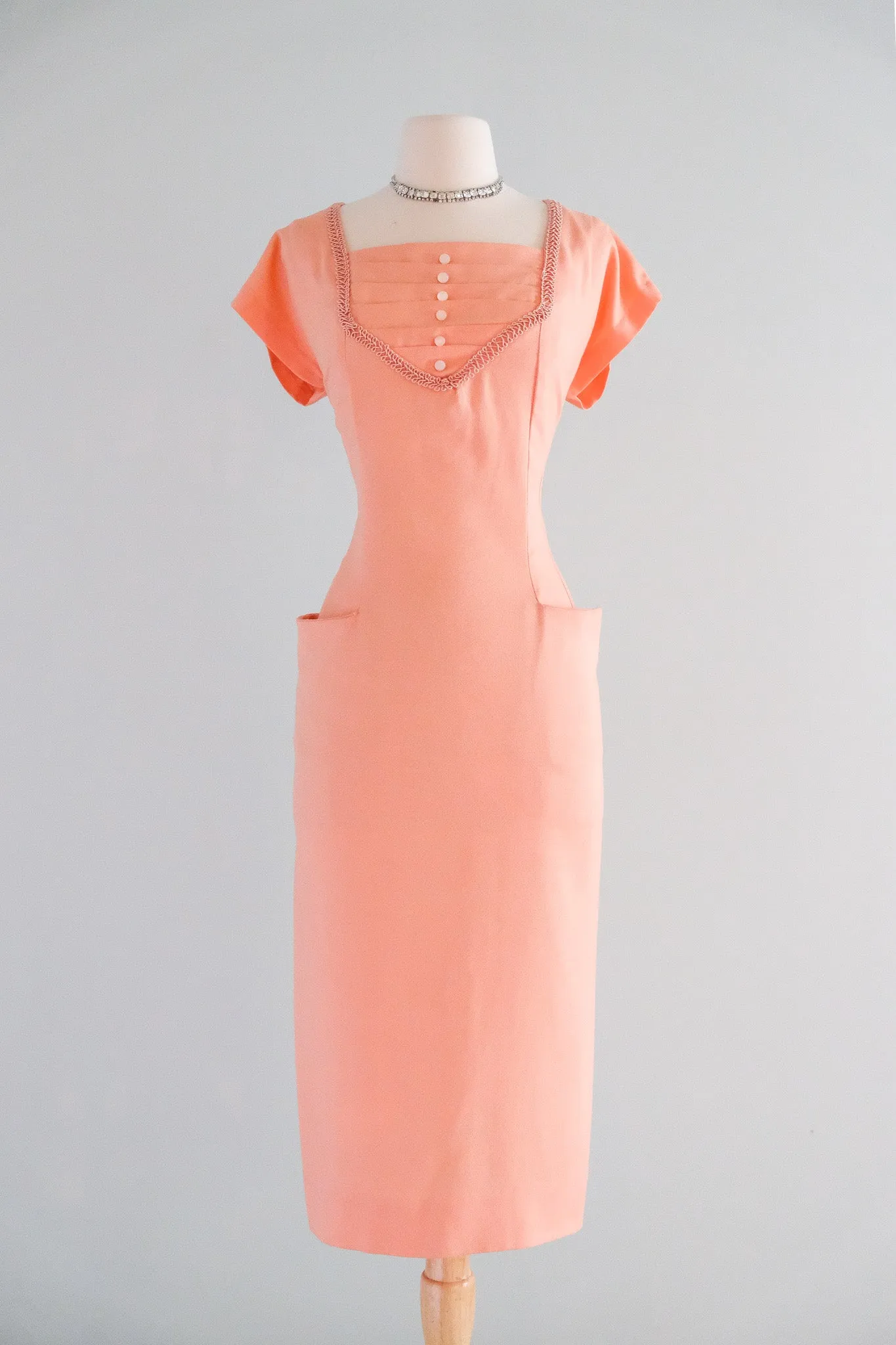 Charming 1950's Just Peachy Wiggle Dress / Sz M