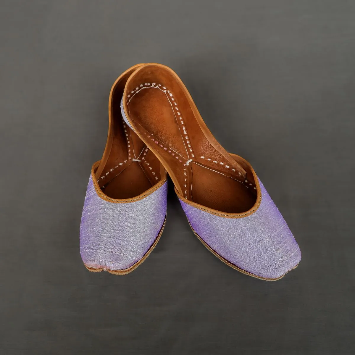 Lavender Women Jutti | Raw Silk | Hand-Crafted | Exquisite Craftsmanship