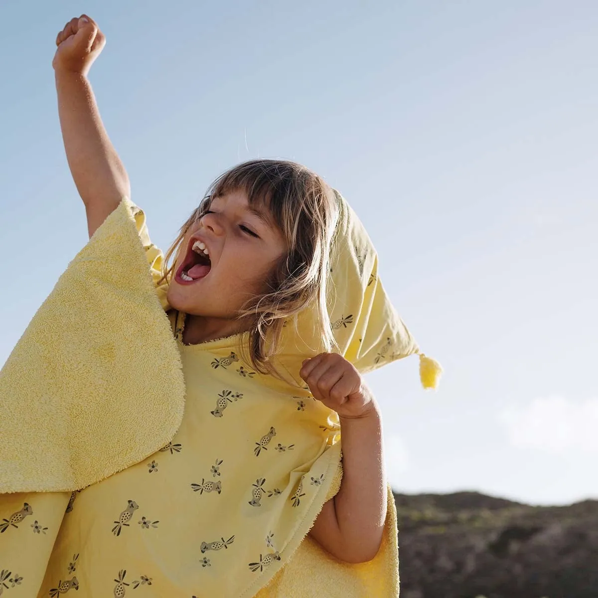 Pepito Bath Poncho Parrot Yellow