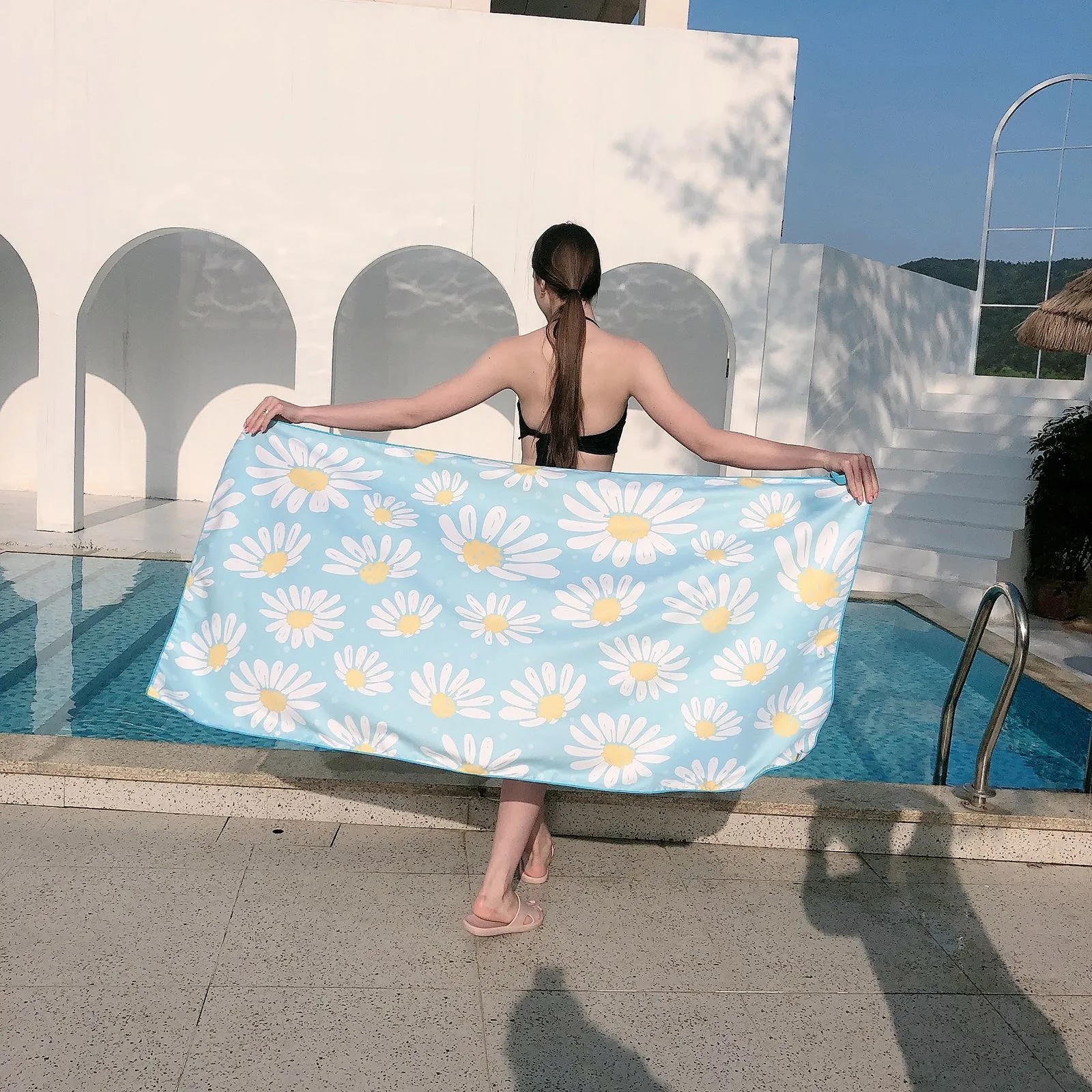 Quick Drying Beach Bath Towel Microfiber Soft Lint Ecofriendly Cloth Surf Poncho Camping Comfortable Hiking Swimming Beach Mat