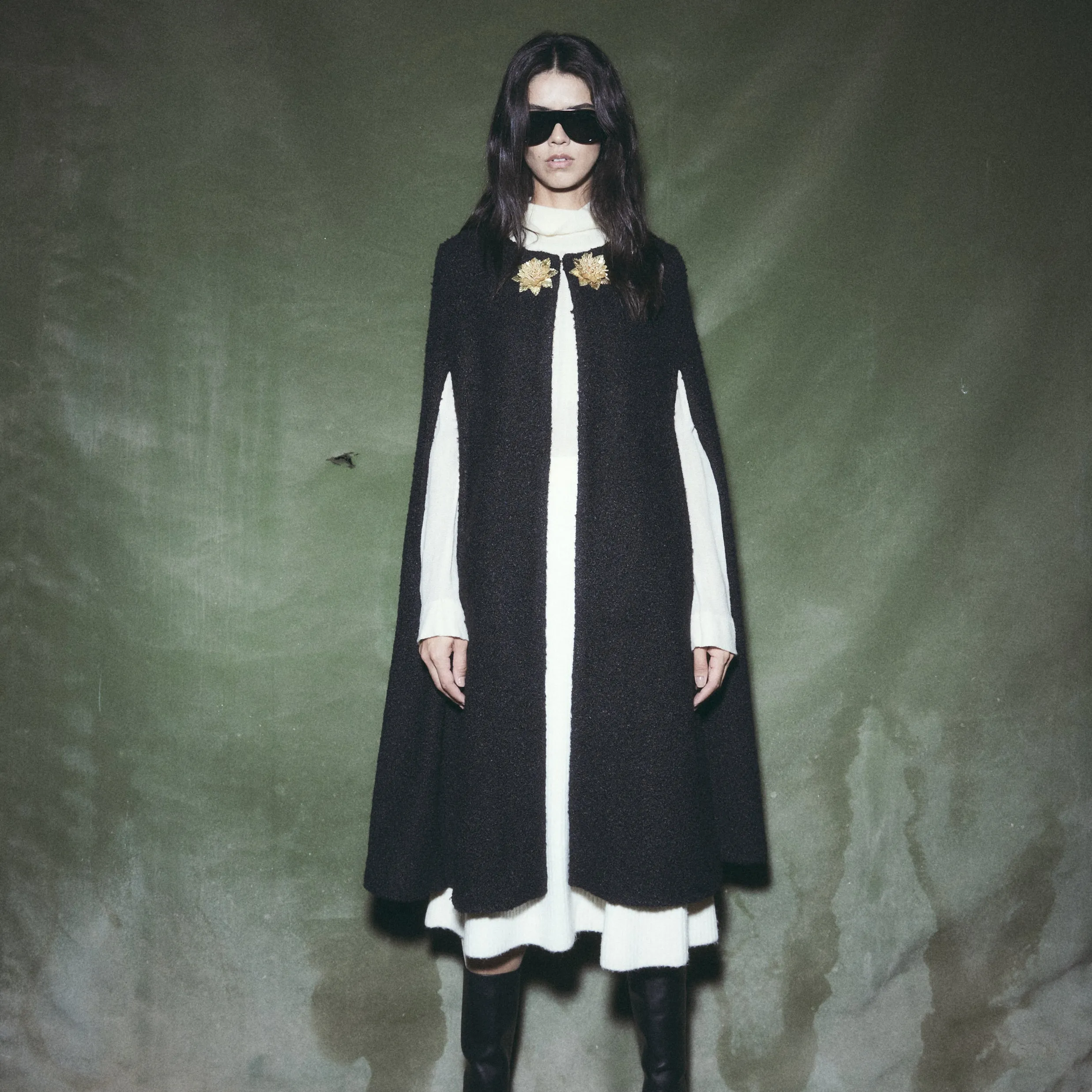 TWIN MAGNOLIAS BLACK BOUCLE MIDI CAPE