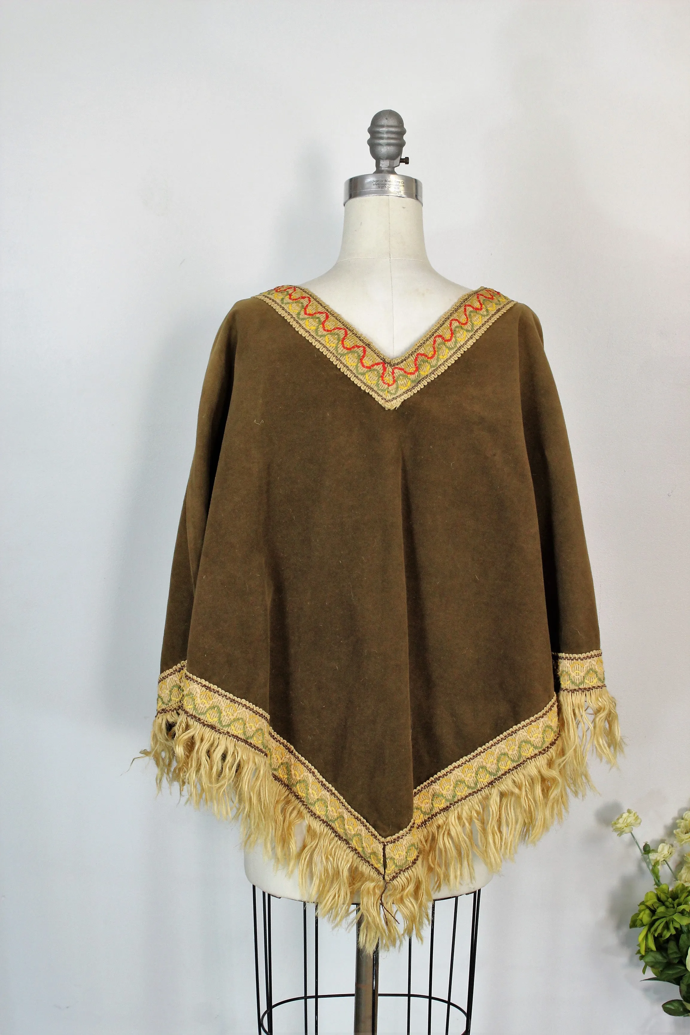 Vintage 1960s Brown Velvet Poncho Hollywood Costume From Warner Brothers