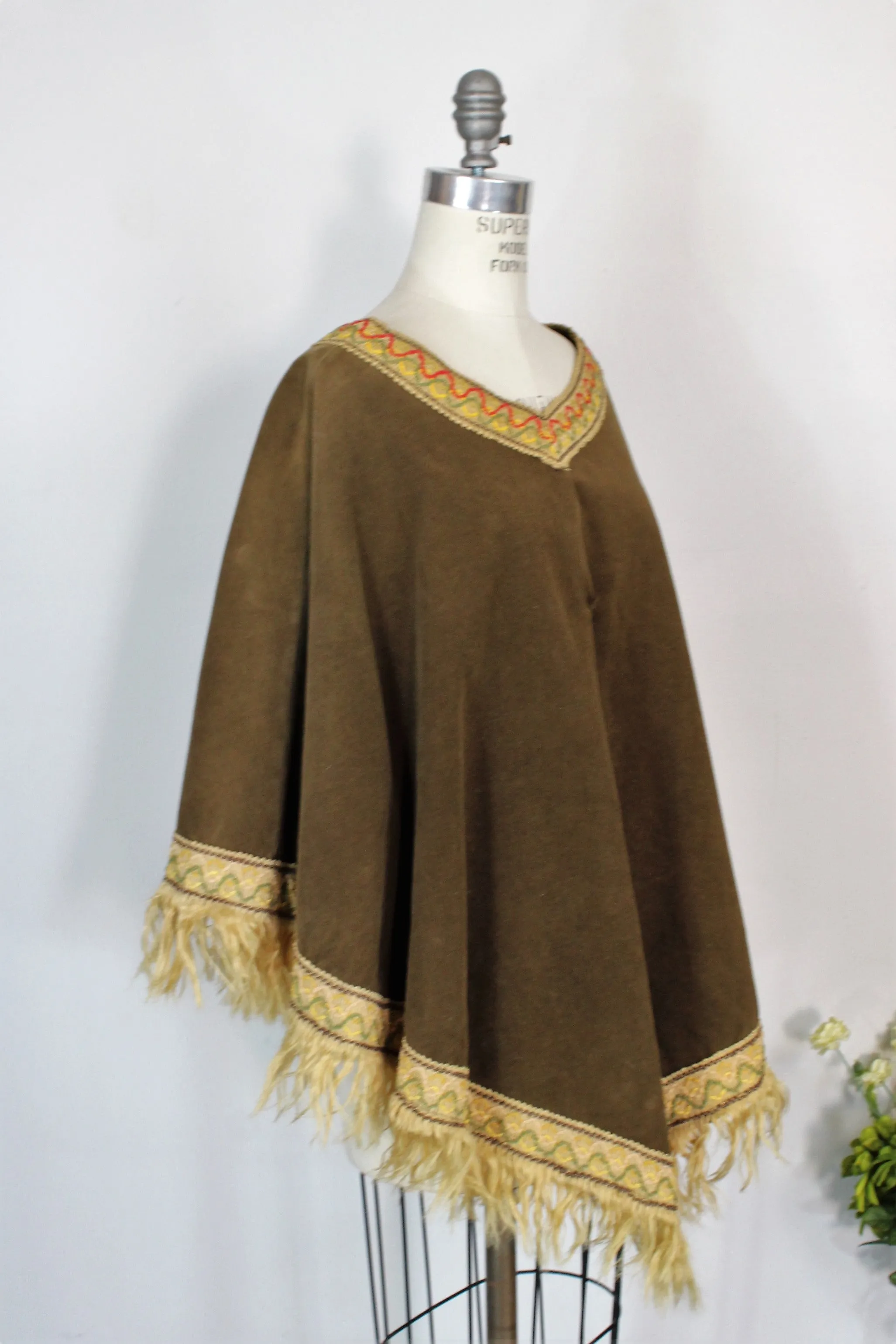 Vintage 1960s Brown Velvet Poncho Hollywood Costume From Warner Brothers