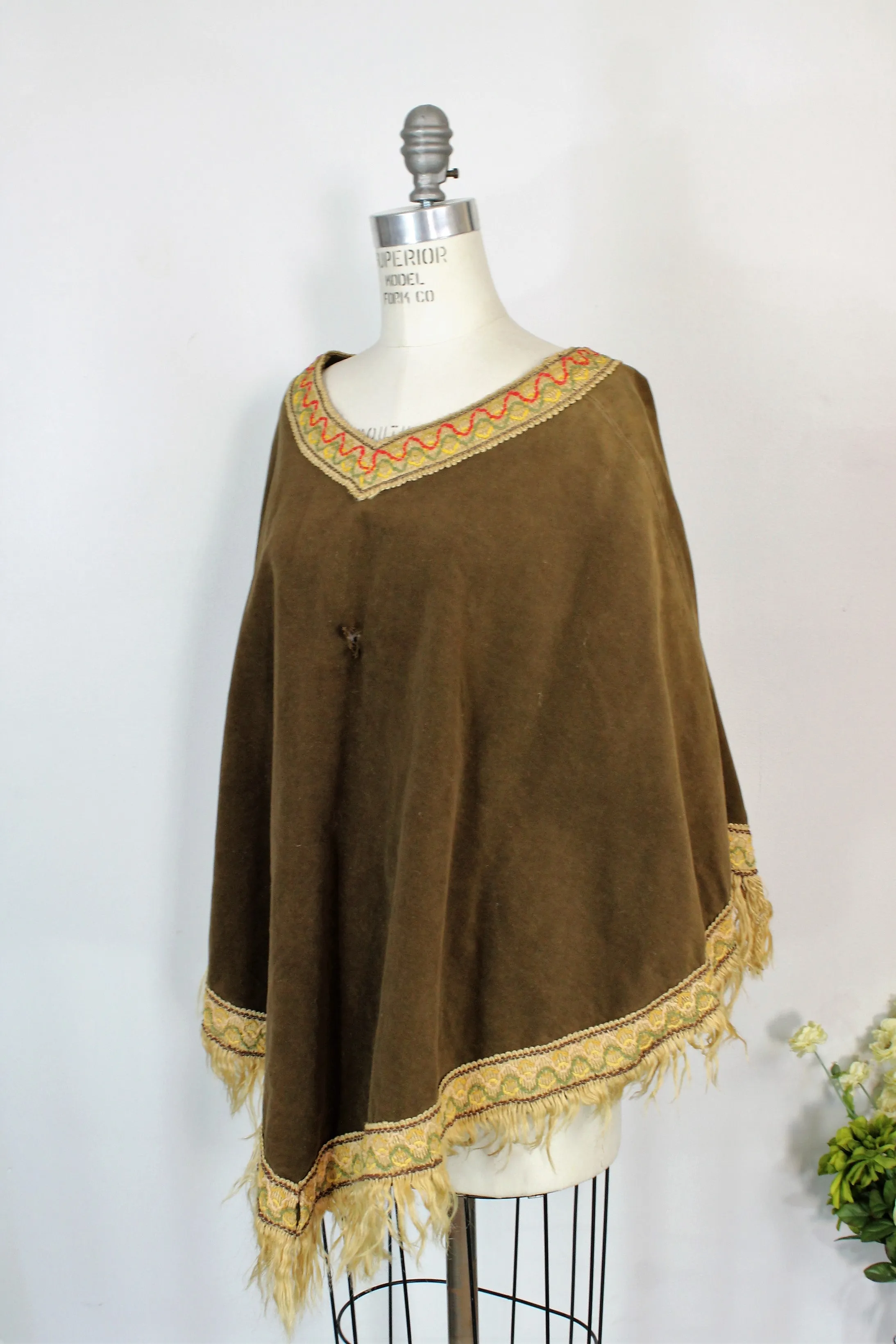 Vintage 1960s Brown Velvet Poncho Hollywood Costume From Warner Brothers