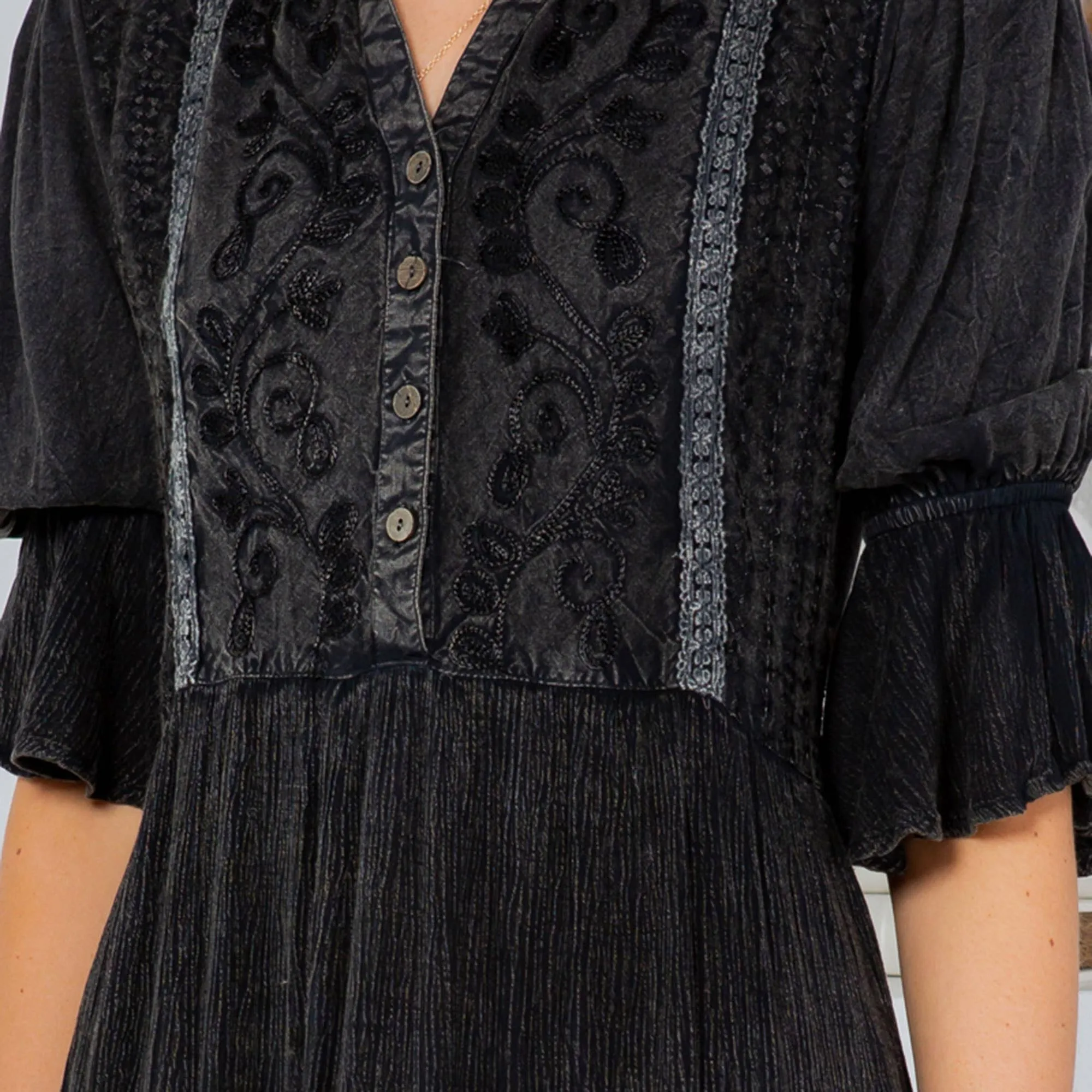 Vintage Romance: Stone-Washed Baby Doll Dress with V-Neck