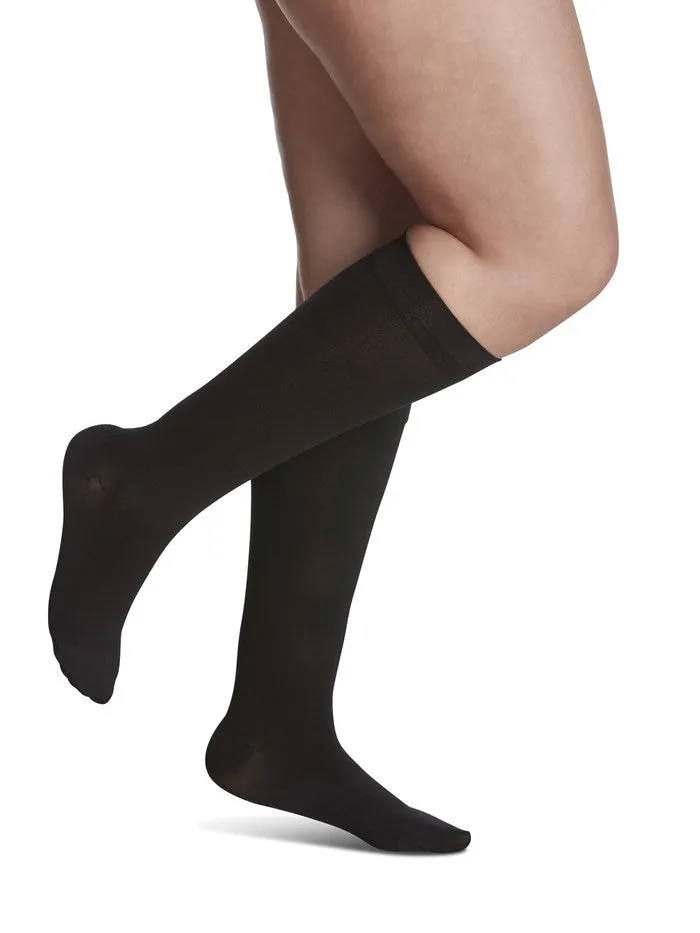 Womens Soft Opaque Knee High 20-30mmHg