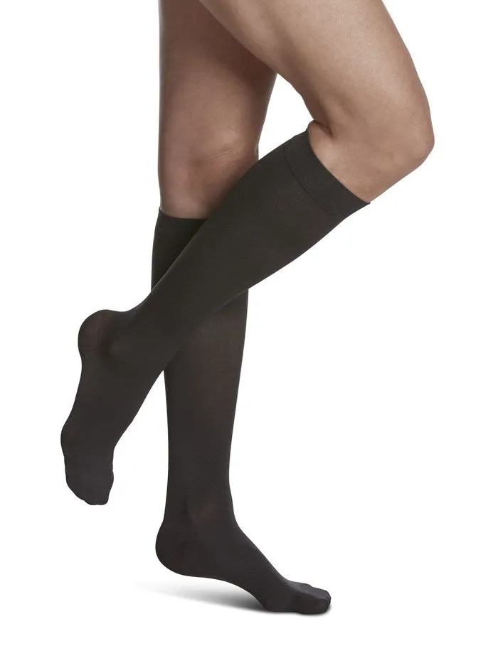 Womens Soft Opaque Knee High 20-30mmHg